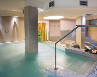 BluSuite Hotel