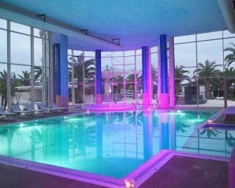 UNAHOTELS hotel HM Mat...