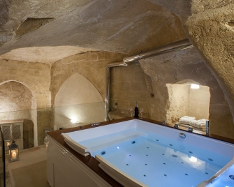Hotel in Pietra