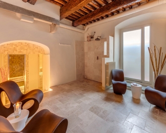 Villa I Barronci Resor...